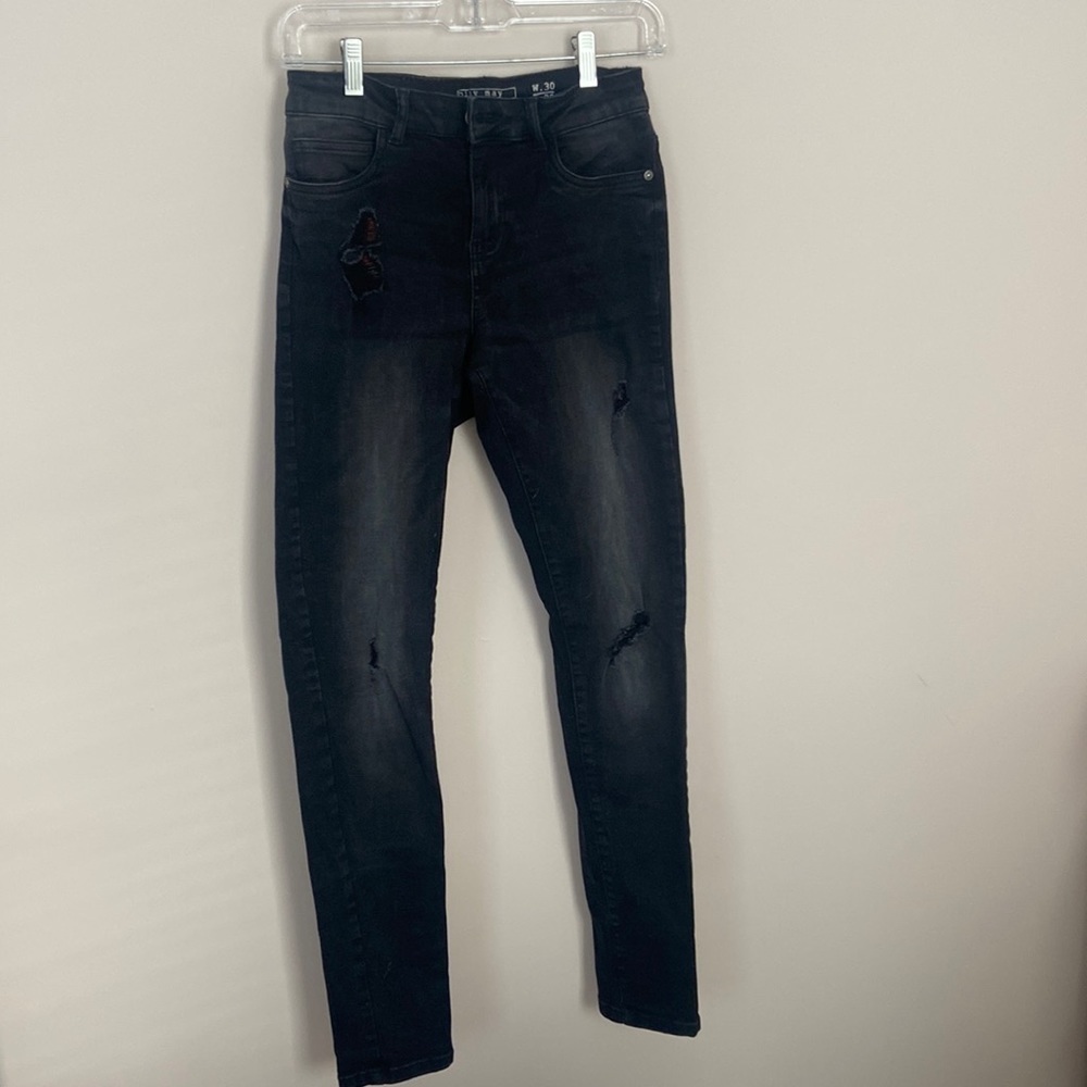 𝅺NOISY May Black Distressed Skinny Jeans